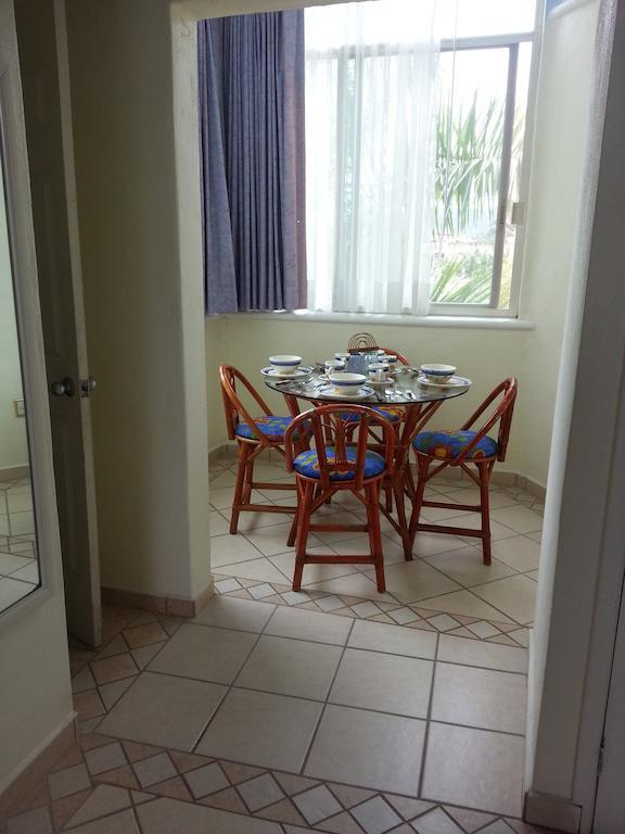 Marina Azul Hotel Rincon de Guayabitos Ruang foto
